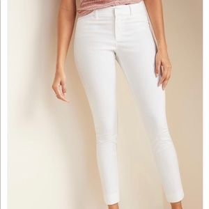 Old Navy White Pixie Mid-Rise Ankle Pants